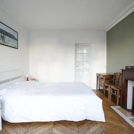 Luminous Appt With View - Grands Boulevards * Paris
